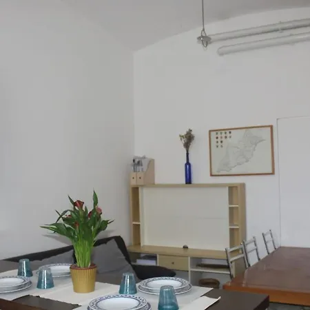 Lejlighed Ample 2-br Steps To Navigli Milano